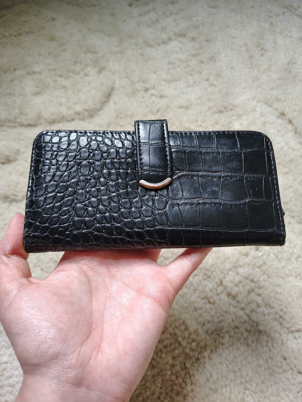 Time and Tru Women's Black Croc-Embossed Wallet